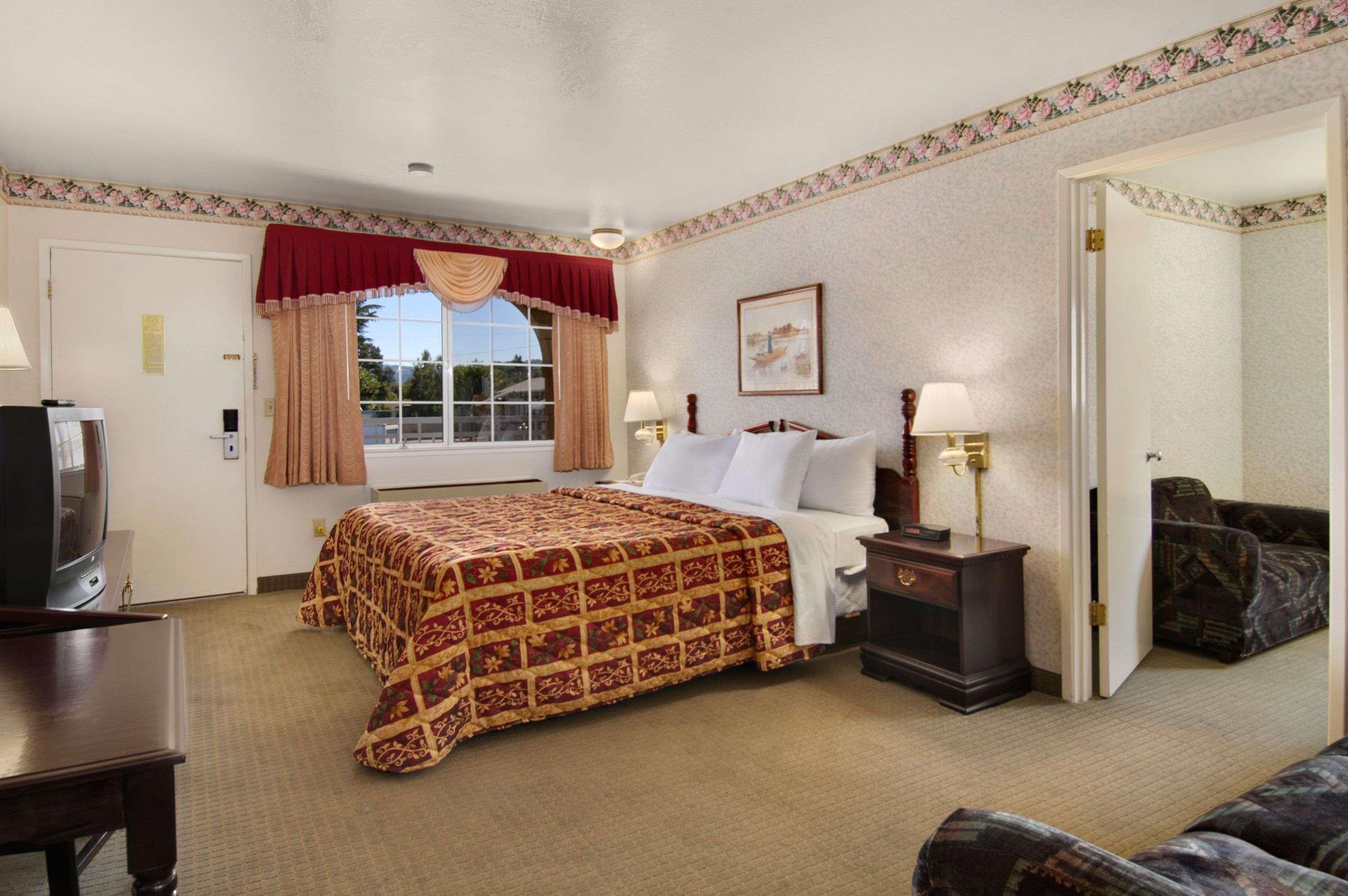 Days Inn By Wyndham Ukiah Eksteriør billede