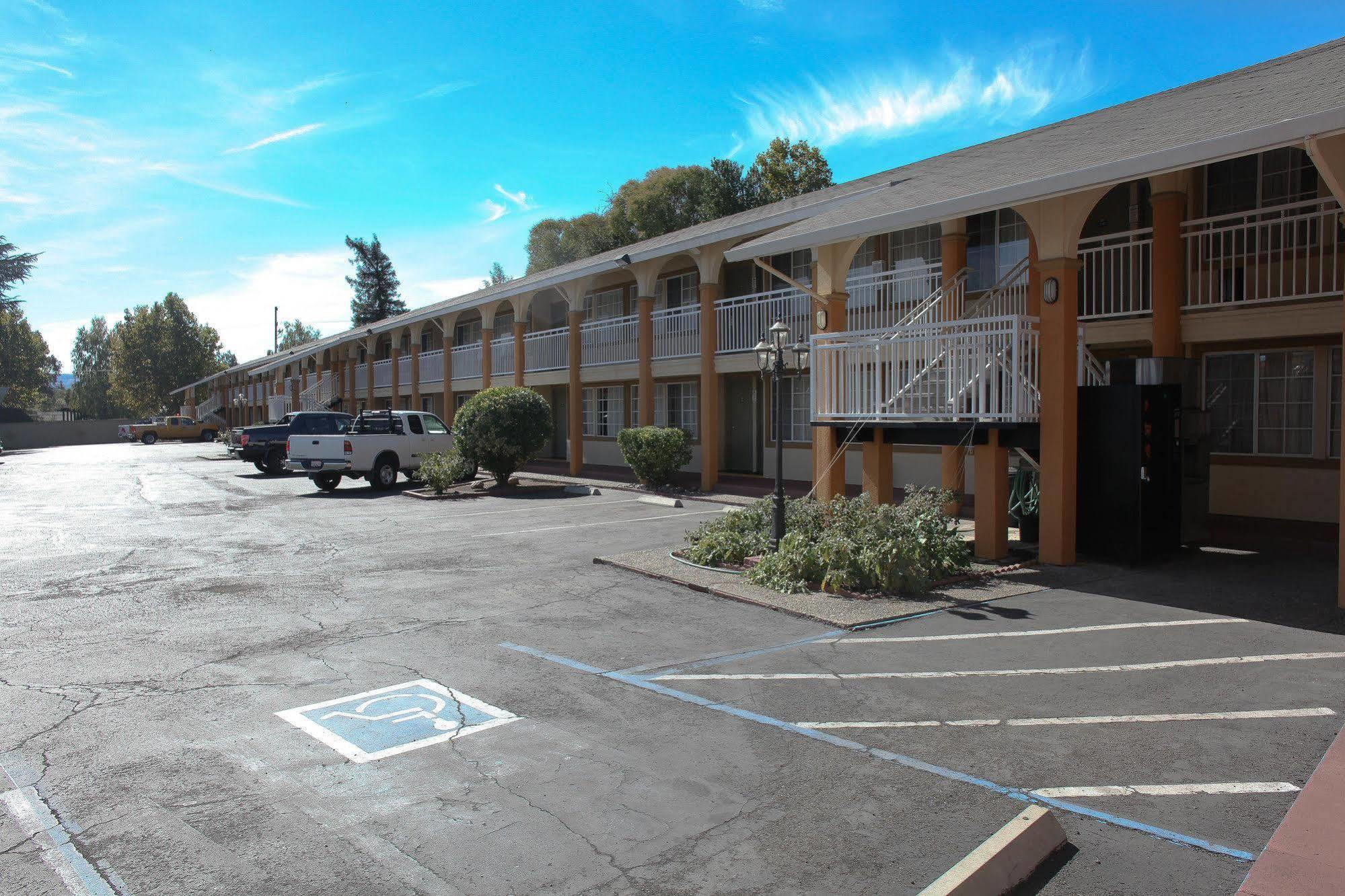 Days Inn By Wyndham Ukiah Eksteriør billede