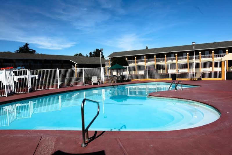 Days Inn By Wyndham Ukiah Eksteriør billede